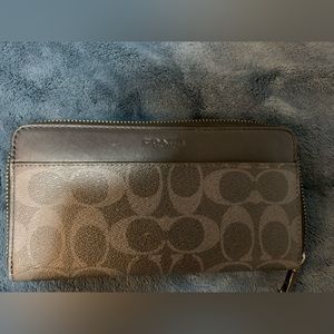 Coach wallet